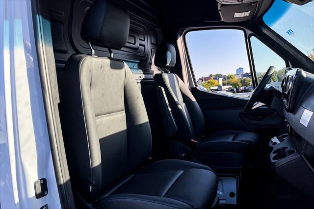 new 2025 Mercedes-Benz Sprinter 2500 car, priced at $67,168