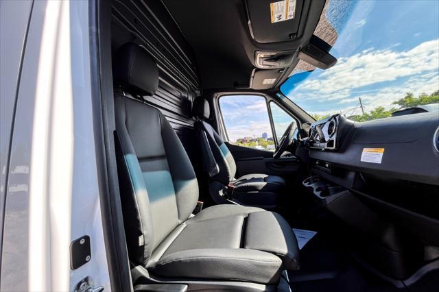 new 2025 Mercedes-Benz Sprinter 2500 car, priced at $71,669