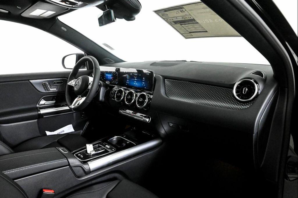 new 2026 Mercedes-Benz GLA 250 car, priced at $47,200