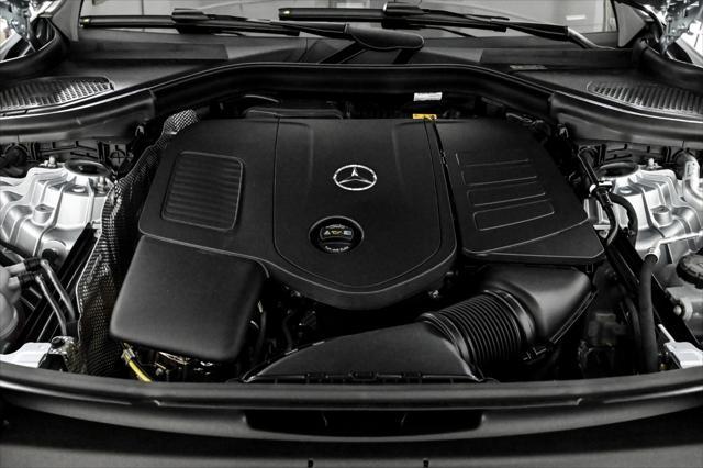new 2025 Mercedes-Benz GLC 300 car, priced at $57,085