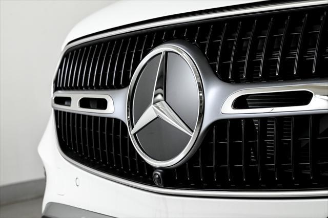 new 2025 Mercedes-Benz GLC 300 car, priced at $54,185