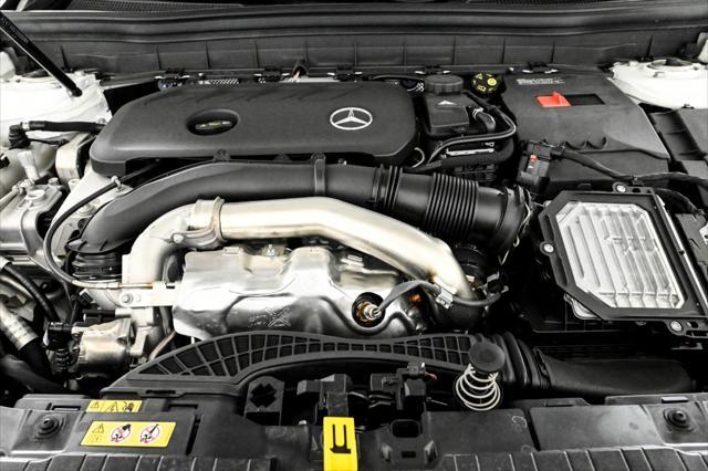 new 2025 Mercedes-Benz GLB 250 car, priced at $52,425