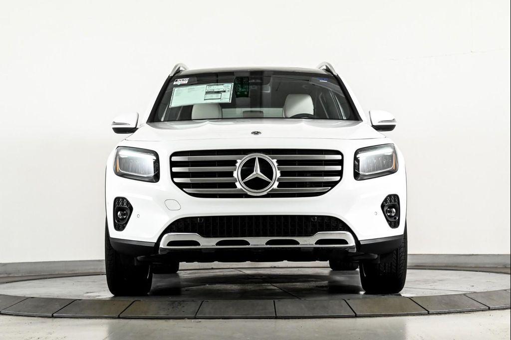 new 2025 Mercedes-Benz GLB 250 car, priced at $52,425