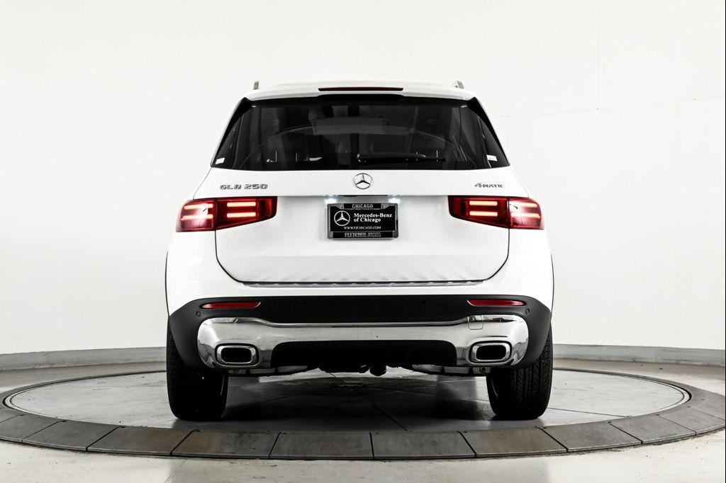 new 2025 Mercedes-Benz GLB 250 car, priced at $52,425