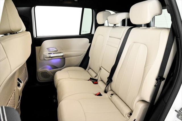 new 2025 Mercedes-Benz GLB 250 car, priced at $52,425