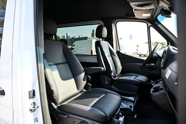 new 2024 Mercedes-Benz Sprinter 2500 car, priced at $63,178