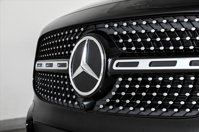 new 2025 Mercedes-Benz GLB 250 car, priced at $58,240