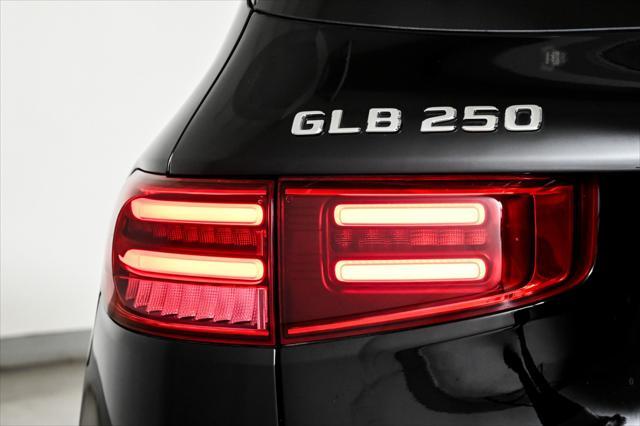 used 2025 Mercedes-Benz GLB 250 car
