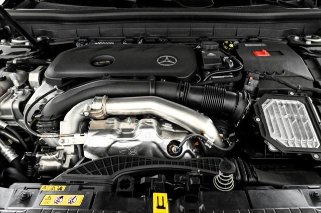 new 2025 Mercedes-Benz GLB 250 car, priced at $49,595