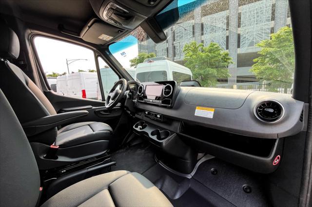 new 2025 Mercedes-Benz Sprinter 2500 car, priced at $59,633