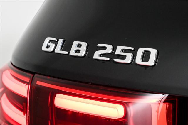 new 2025 Mercedes-Benz GLB 250 car, priced at $54,040