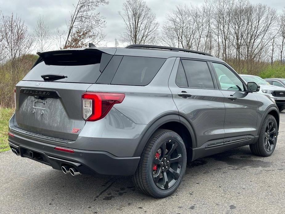 new 2024 Ford Explorer car, priced at $61,705