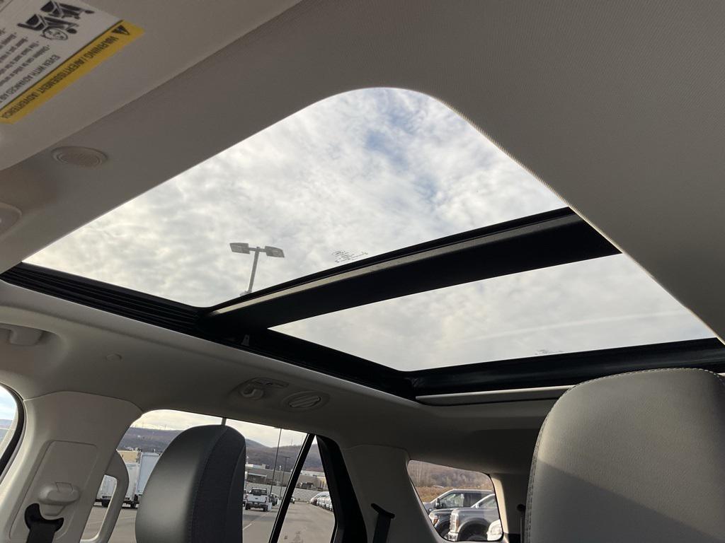 new 2025 Ford Explorer car, priced at $46,782