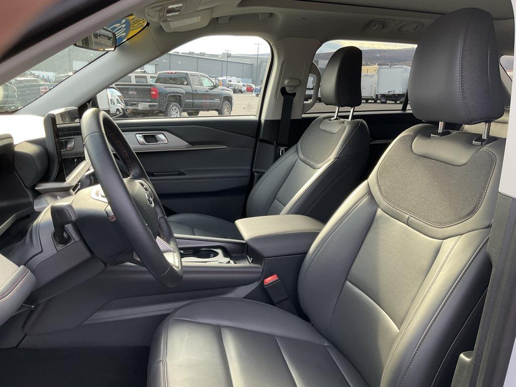 new 2025 Ford Explorer car, priced at $46,782