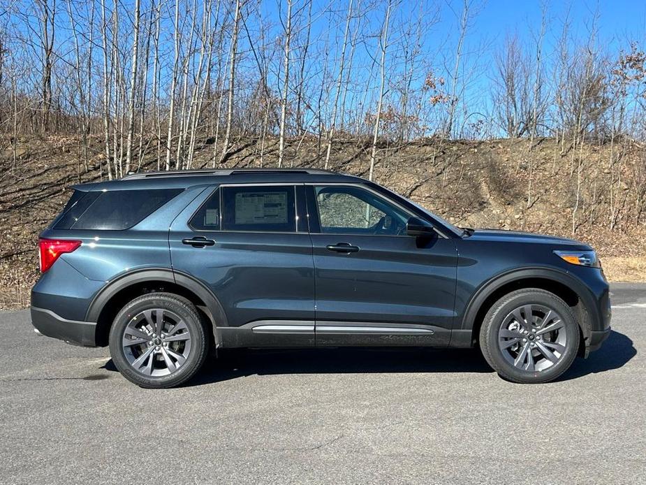 new 2024 Ford Explorer car, priced at $47,475