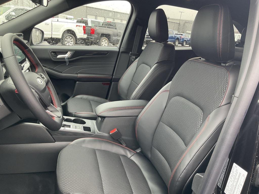 new 2025 Ford Escape car, priced at $29,975