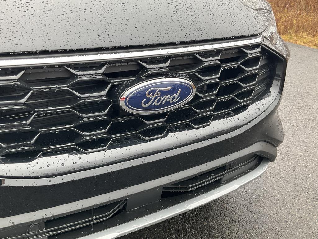 new 2025 Ford Escape car, priced at $29,975