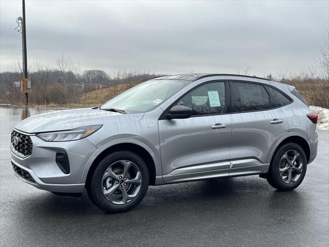 new 2024 Ford Escape car, priced at $30,000