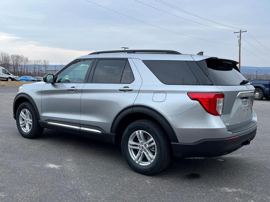 new 2024 Ford Explorer car, priced at $42,050