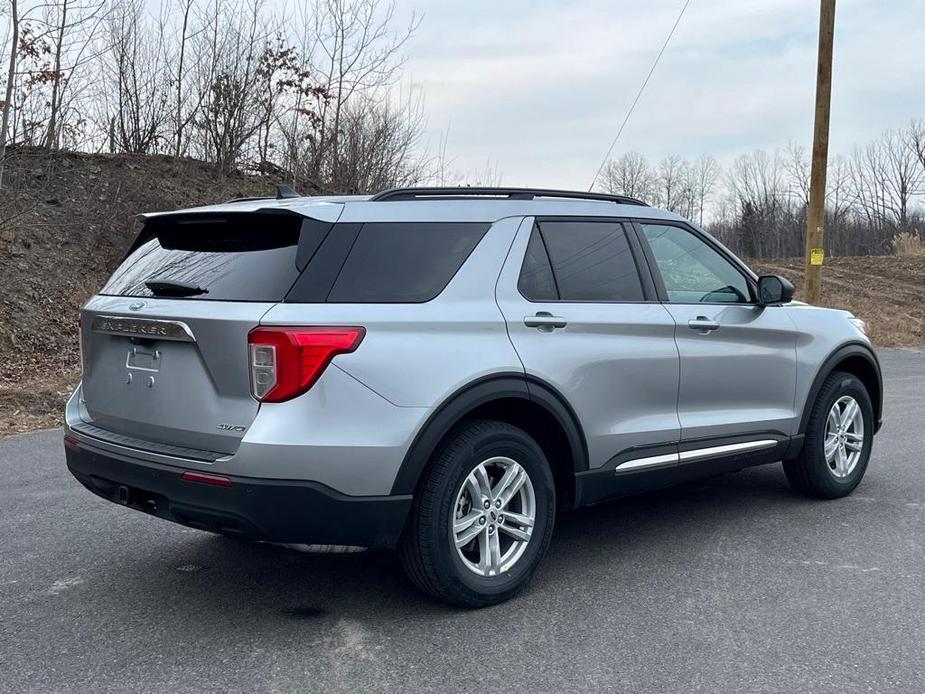 new 2024 Ford Explorer car, priced at $42,050