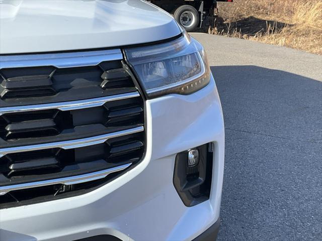 new 2025 Ford Explorer car, priced at $46,500