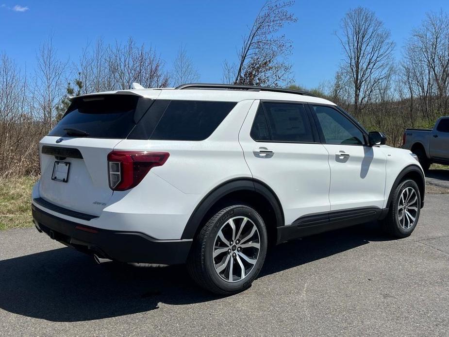 new 2024 Ford Explorer car, priced at $52,230