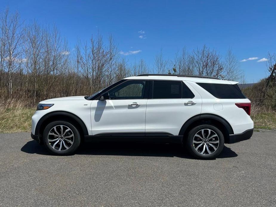 new 2024 Ford Explorer car, priced at $52,230