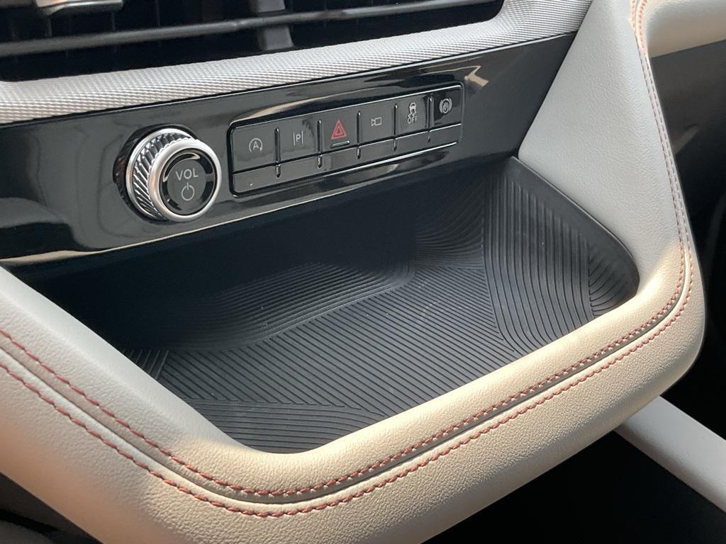 new 2025 Ford Explorer car, priced at $46,218