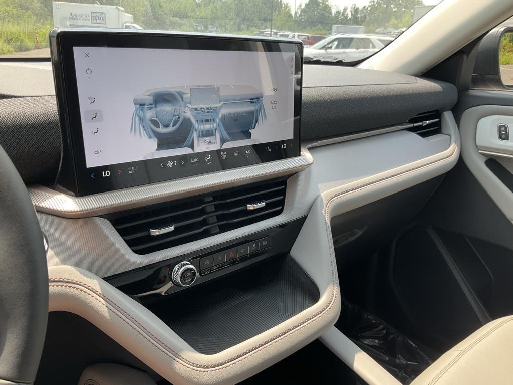 new 2025 Ford Explorer car, priced at $46,218