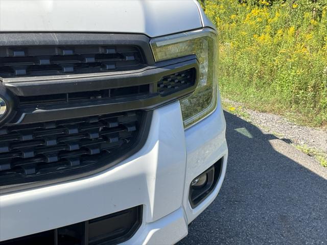 new 2024 Ford Ranger car, priced at $40,000