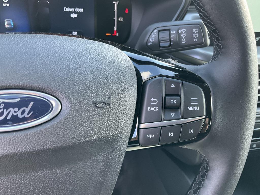 new 2025 Ford Escape car, priced at $33,440