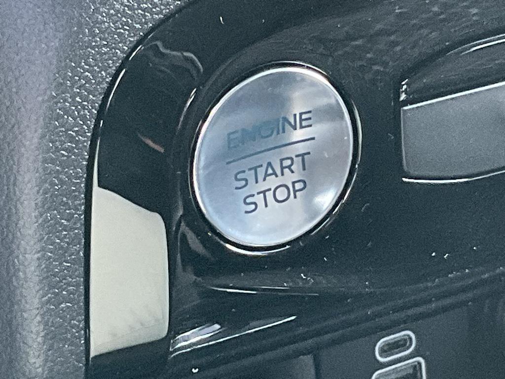 new 2025 Ford Escape car, priced at $33,440