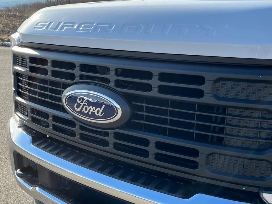 new 2024 Ford F-250 car, priced at $49,000