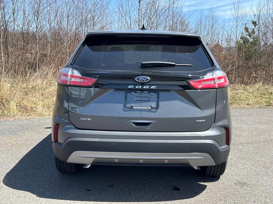 new 2024 Ford Edge car, priced at $43,955