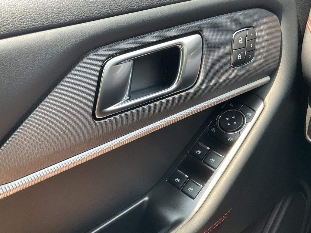 new 2025 Ford Explorer car, priced at $49,433