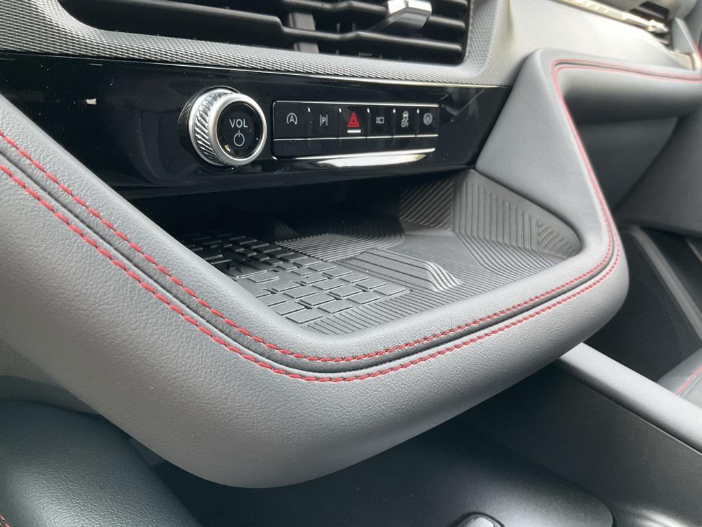 new 2025 Ford Explorer car, priced at $49,433