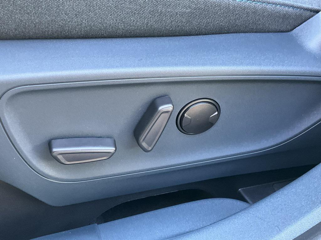 new 2025 Ford Maverick car, priced at $33,564