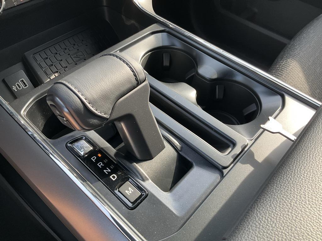 new 2025 Ford F-150 car, priced at $60,813