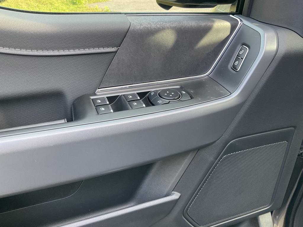 new 2025 Ford F-150 car, priced at $60,813