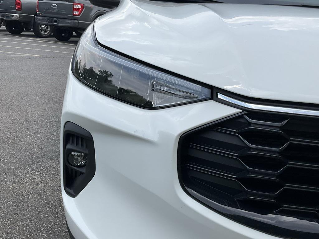 new 2025 Ford Escape car, priced at $32,584