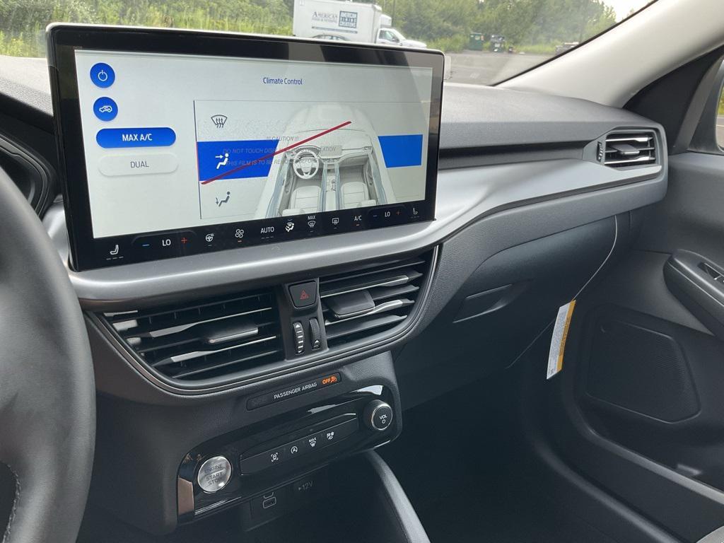 new 2025 Ford Escape car, priced at $30,047
