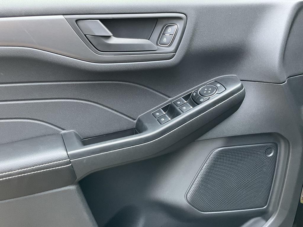 new 2025 Ford Escape car, priced at $30,047