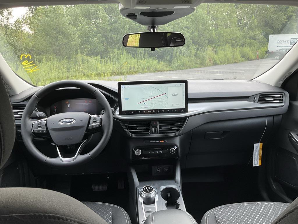new 2025 Ford Escape car, priced at $30,047