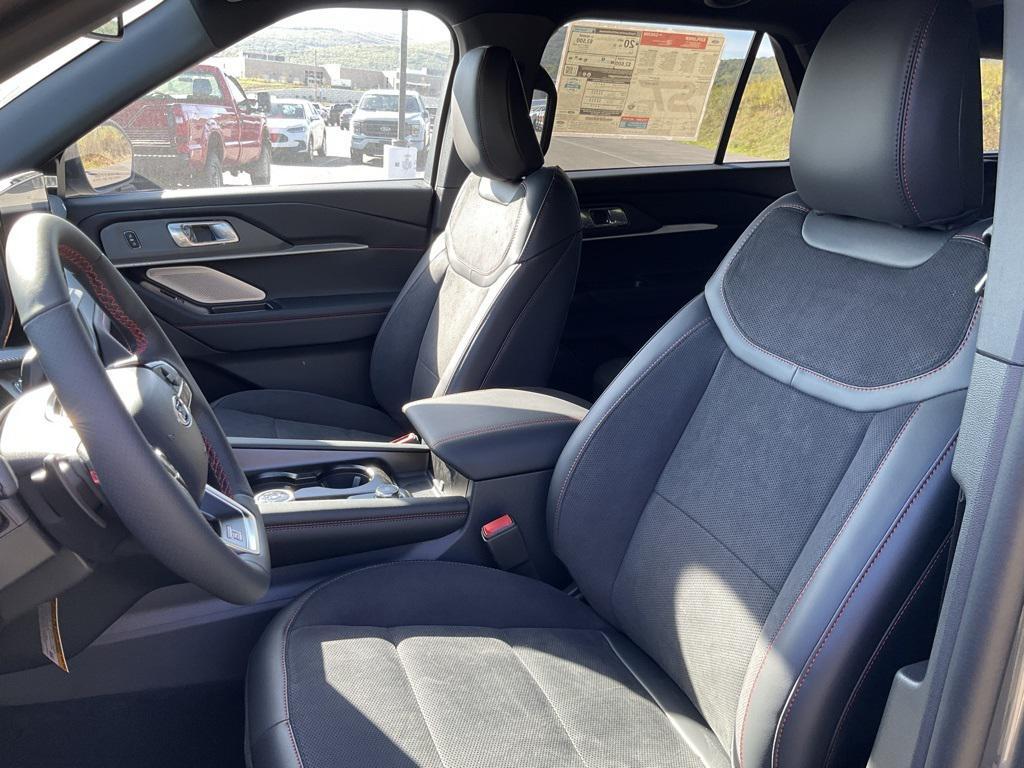 new 2025 Ford Explorer car, priced at $63,395