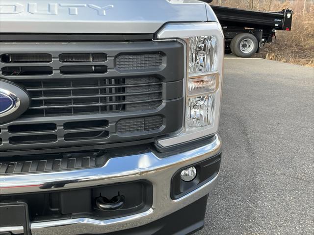 new 2024 Ford F-350 car, priced at $71,000