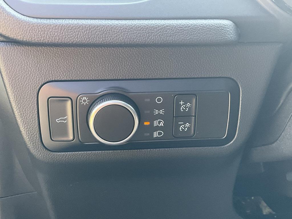 new 2025 Ford Escape car, priced at $31,046