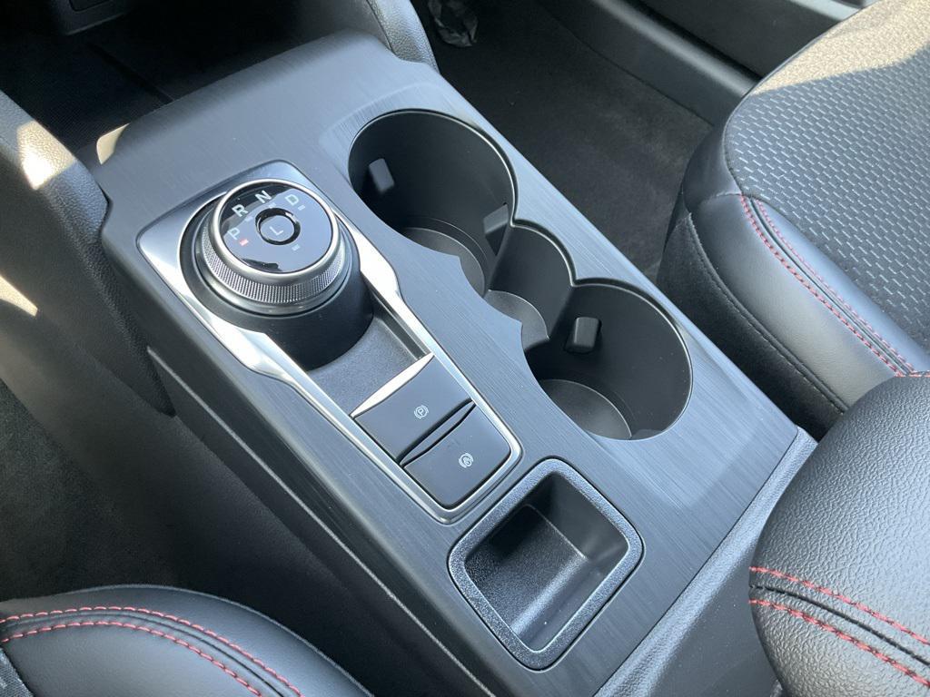 new 2025 Ford Escape car, priced at $31,046