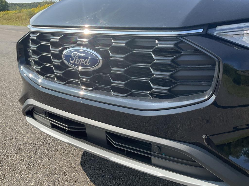 new 2025 Ford Escape car, priced at $31,046