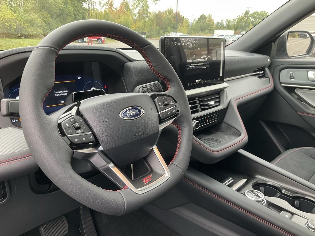 new 2025 Ford Explorer car, priced at $63,860