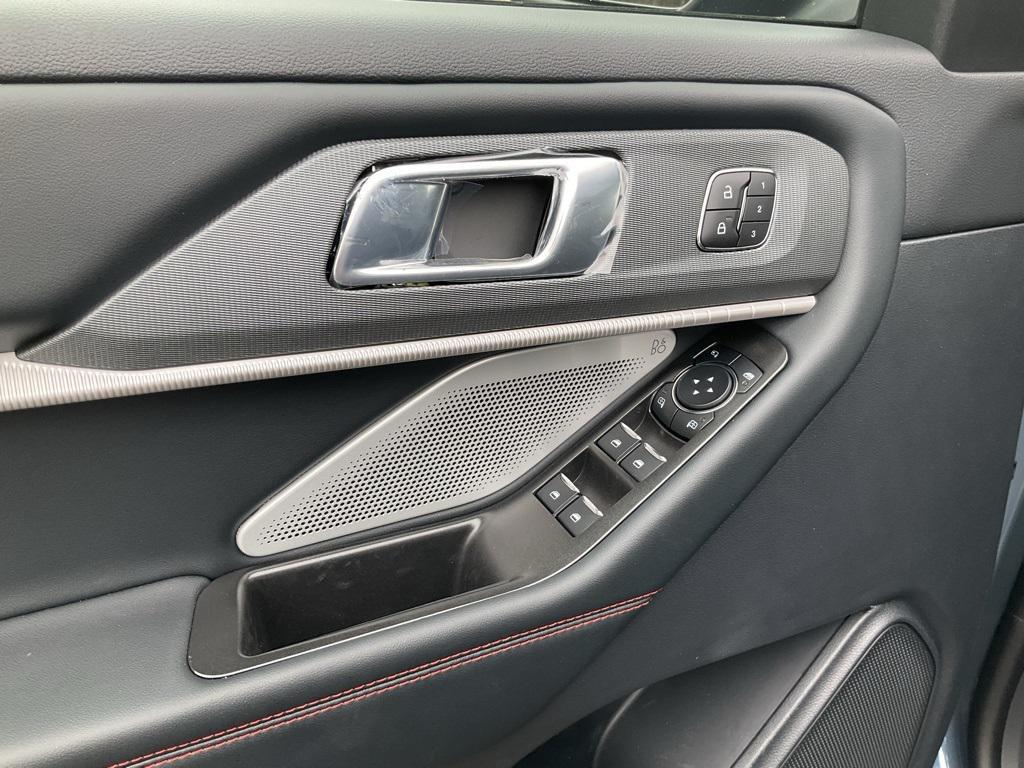 new 2025 Ford Explorer car, priced at $63,860